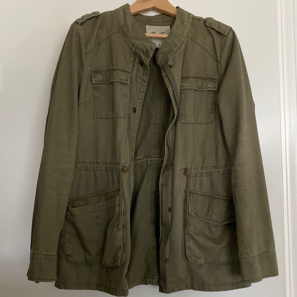 Arm green jacket